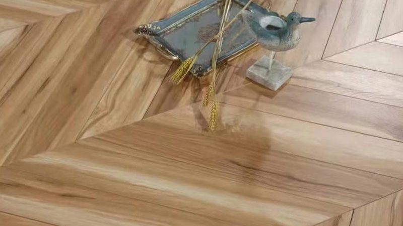 三层实木地板清洁，这些工具你不可不知